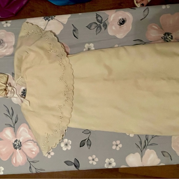 Matching Victorian Christening Baptism Gown Bonnet Unisex Ivory White Silk - Picture 5 of 5